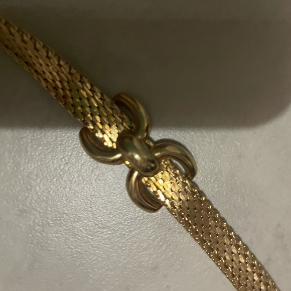 C. DiorChoker/ Necklace